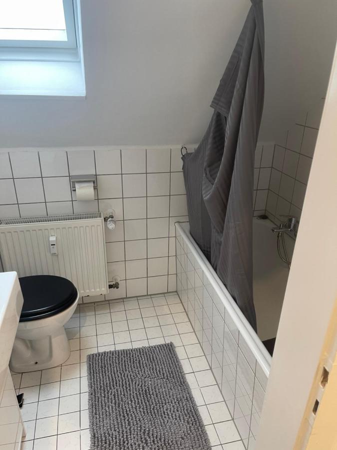 25 Qm Ferienwohnung Neuss Furth 外观 照片